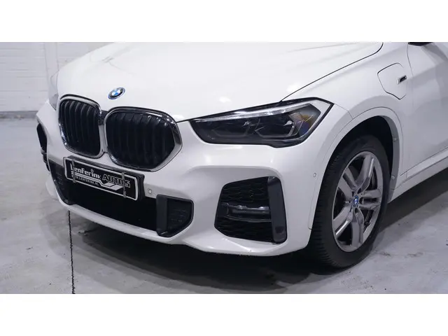 BMW X1 xDrive25e m Sport 2022 Hybride Benzine 10