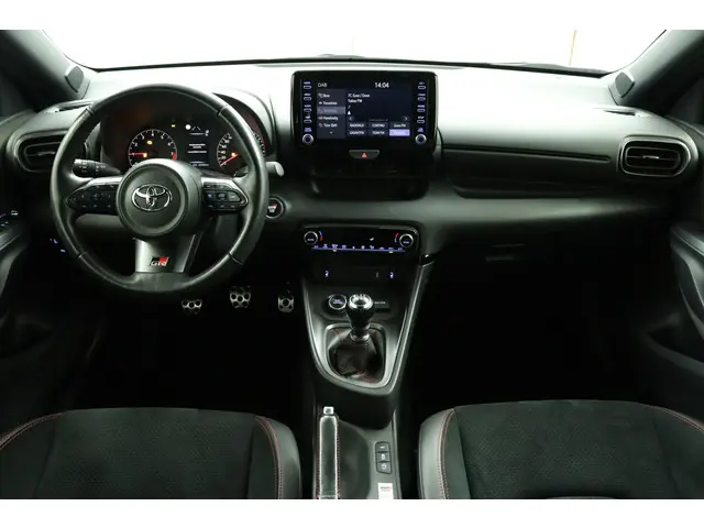 Toyota Yaris 1.6 GR Premium 2021 Benzine 4