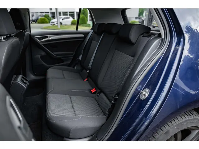 Volkswagen Golf 1.0 TSI Trendline 2017 Benzine 13