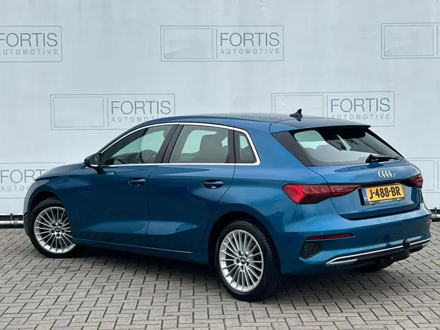 Audi A3 Sportback 35 TFSI Business edition 2020 Benzine 2
