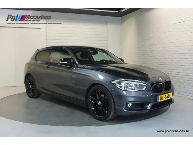BMW 1 Serie 118i 2015 Benzine 1