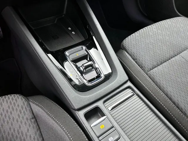 Škoda Octavia Combi 1.5 e-TSI DSG Style 2022 Benzine 25