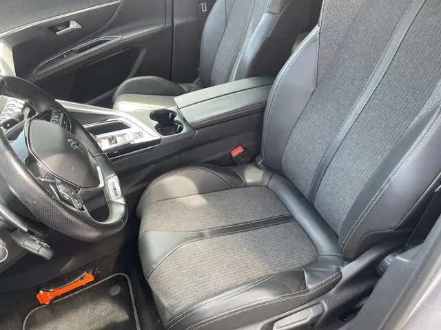 Peugeot 5008 1.6 e-THP GT-Line 2017 Benzine 15