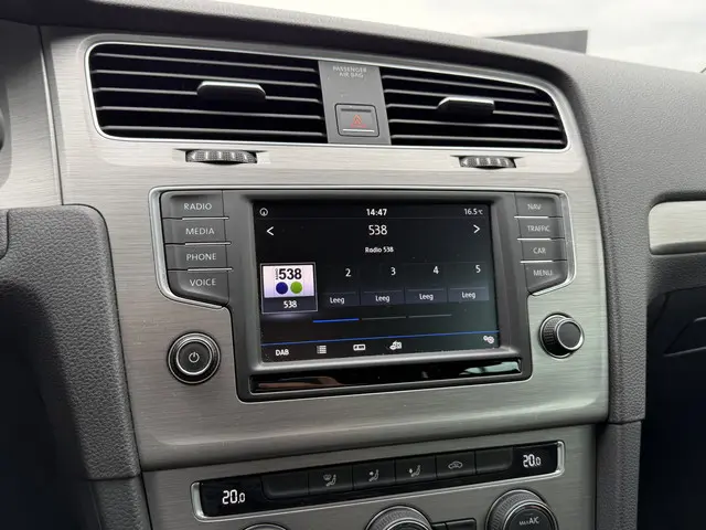 Volkswagen Golf 1.0 TSI Connected Series 2017 Benzine 19