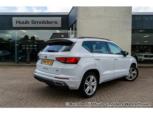 SEAT Ateca 1.5 TSI FR Business Intense 2022 Benzine 2