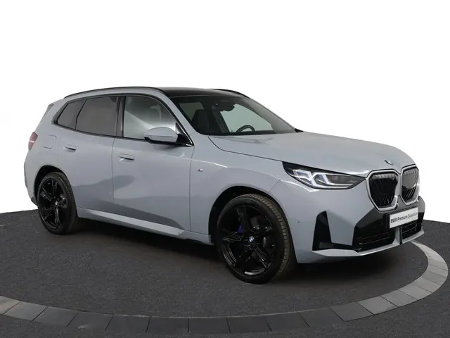 BMW X3 30e xDrive 2025 Hybride Benzine 12