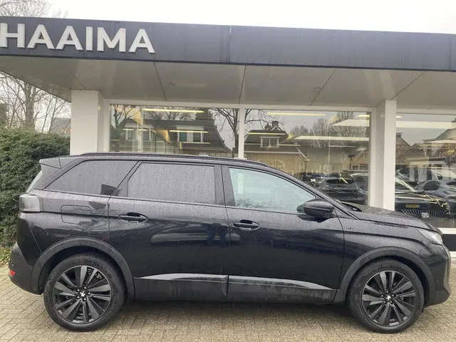 Peugeot 5008 2