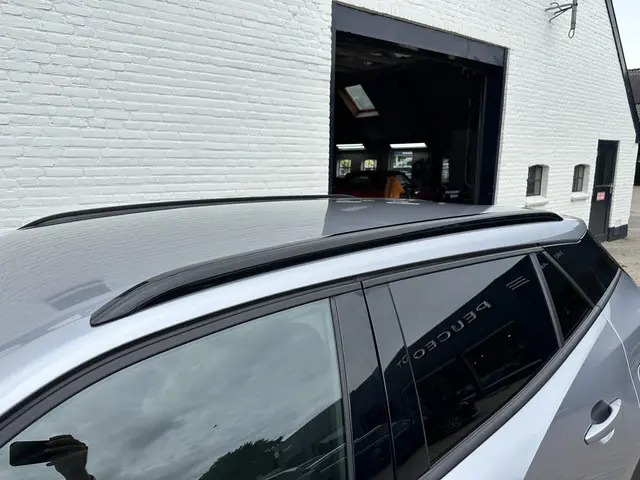Peugeot 2008 1.2 Turbo 100 PK Allure Pack 2021 Benzine 45