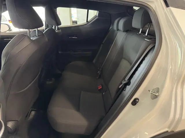 Toyota C-HR 1.8 Hybrid Dynamic 2022 Hybride Benzine 13