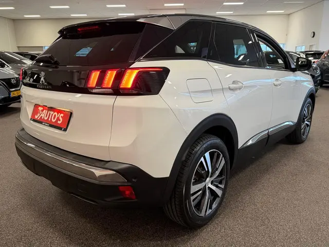 Peugeot 3008 1.2 PureTech 2018 Benzine 5