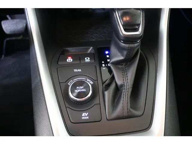 Toyota RAV4 2.5 Hybrid AWD Style 2020 Hybride Benzine 17