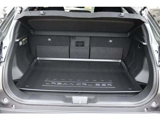 Toyota Urban Cruiser Dynamic 61 kWh 2026 Elektrisch 17