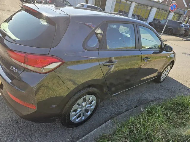 Hyundai i30 M6CA11 2022 Benzine 7
