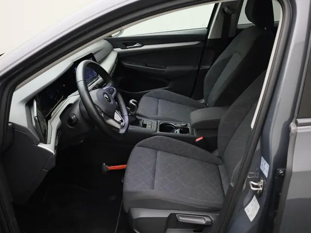 Volkswagen Golf 1.0TSI/110PK Life 2022 Benzine 17