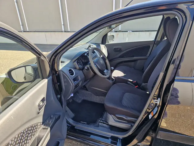 Suzuki Celerio 1.0 Exclusive 2015 Benzine 8