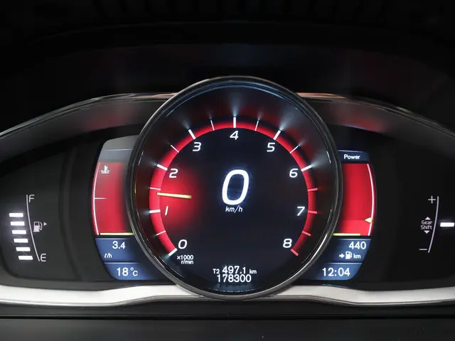 Volvo V70 T4 Nordic+ 2014 Benzine 4