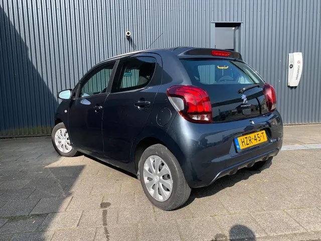 Peugeot 108 1.0 VTi Active, AUTOMAAT, AIRCO 2017 Benzine 4
