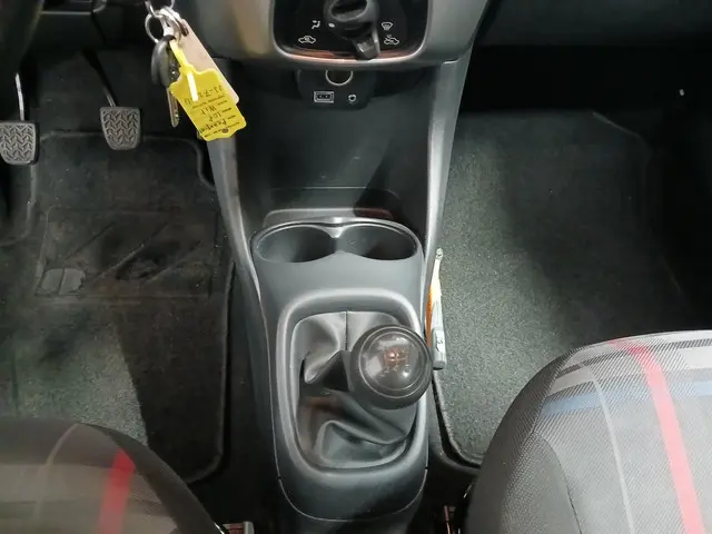 Peugeot 108 1.0 e-VTi Active - Airco - Schade 2016 Benzine 18