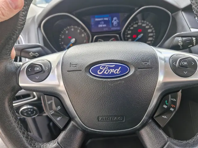 Ford Focus 1.0 EcoBoost 6 maanden garantie 2012 Benzine 25