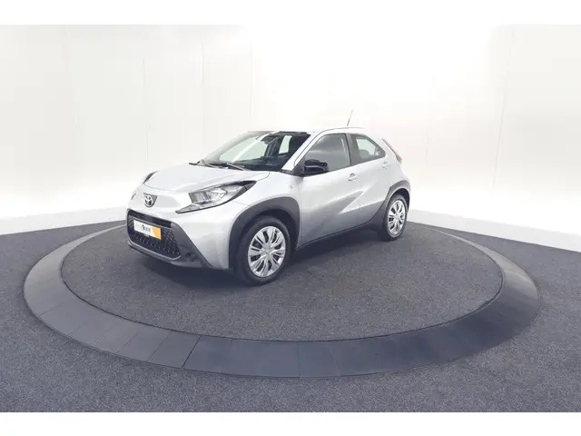 Toyota Aygo X 1.0 VVT-i MT Play 2023 Benzine 59
