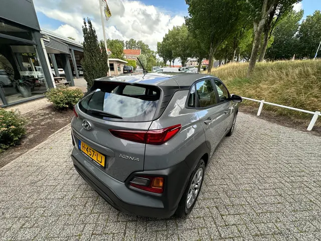 Hyundai Kona 1.0 T-GDI i-Drive 2020 Benzine 7