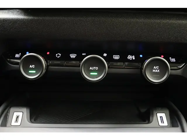 Citroën ë-C4 Shine 50 kWh 136pk 2021 Elektrisch 25