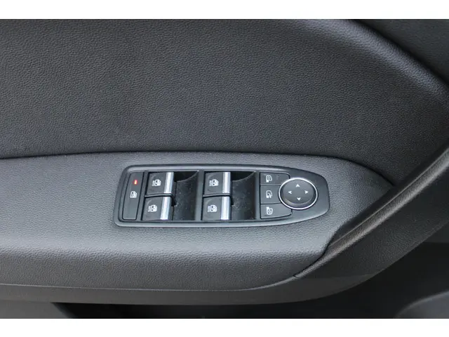 Renault Captur TCe 130 Intens | Weinig kms | 2020 Benzine 16