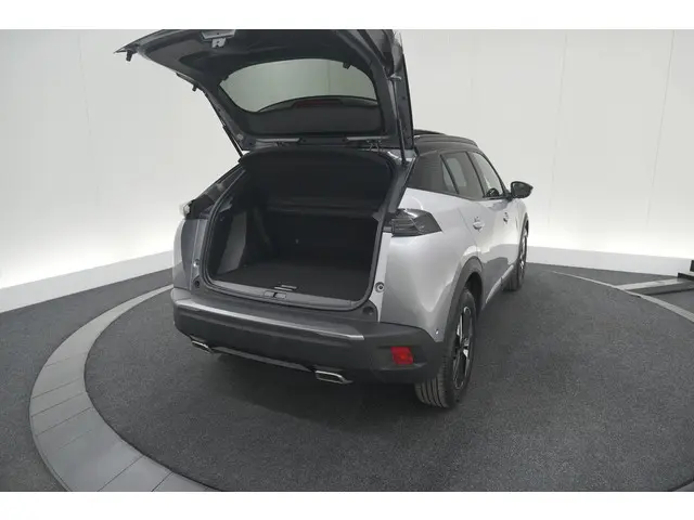 Peugeot 2008 Hybrid 136 e-DSC6 GT 2024 Hybride Benzine 70