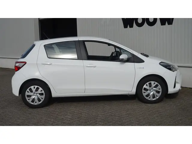 Toyota Yaris 1.5 Hybrid Aspiration 2017 Hybride Benzine 5