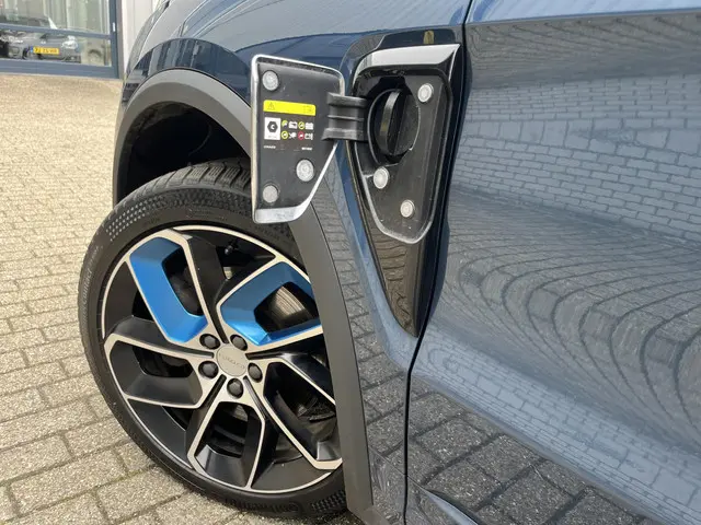 Lynk & Co 01 1.5 2023 Hybride Benzine 48