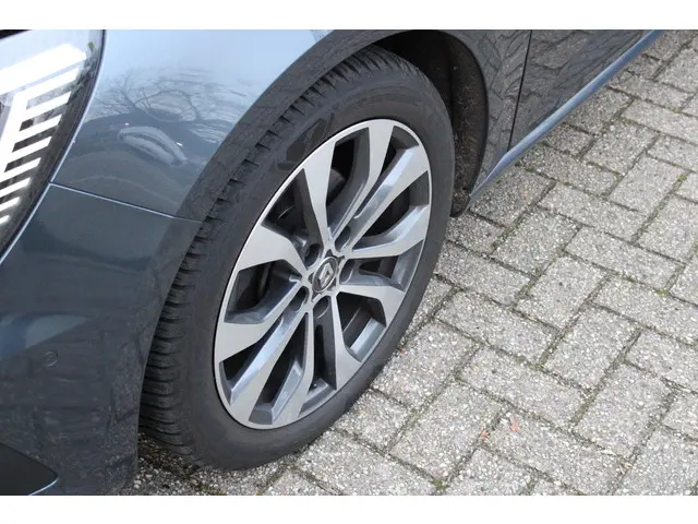 Renault Mégane Estate 1.3 TCe 140 Techno 2023 Benzine 36