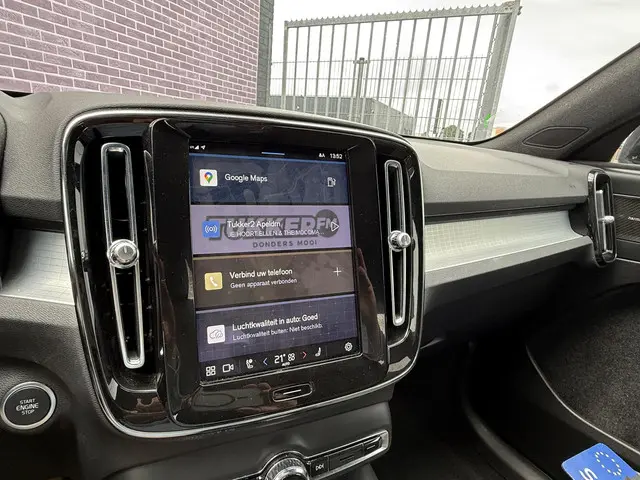 Volvo XC40 2.0 B3 Plus Dark 2023 Benzine 14
