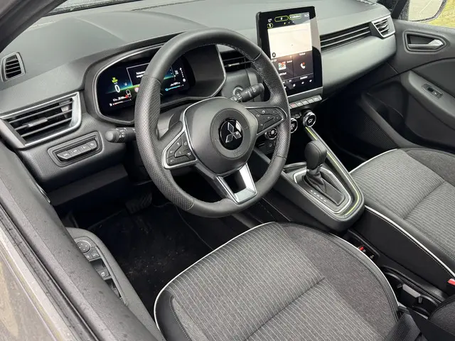 Mitsubishi Colt 1.6 HEV INSTYLE 2024 Hybride Benzine 4