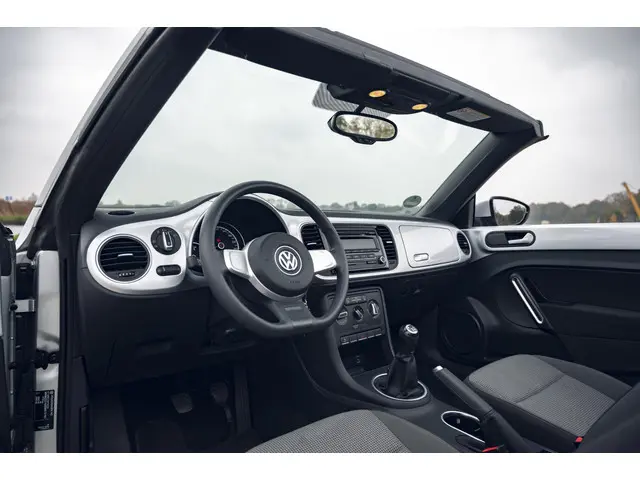 Volkswagen Beetle Cabriolet 1.2 TSI 2014 Benzine 14
