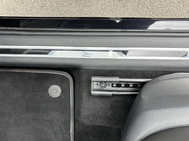 Volkswagen Tiguan 1.5 TSI R-Line Business+ 2021 Benzine 24