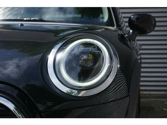 MINI 3-Deurs Cooper C 2022 Benzine 19