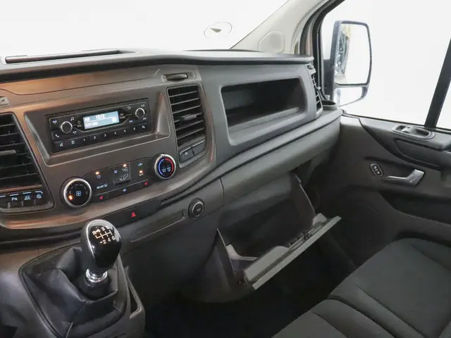 Ford Transit Custom L2H1 Trend 2020 Diesel 28