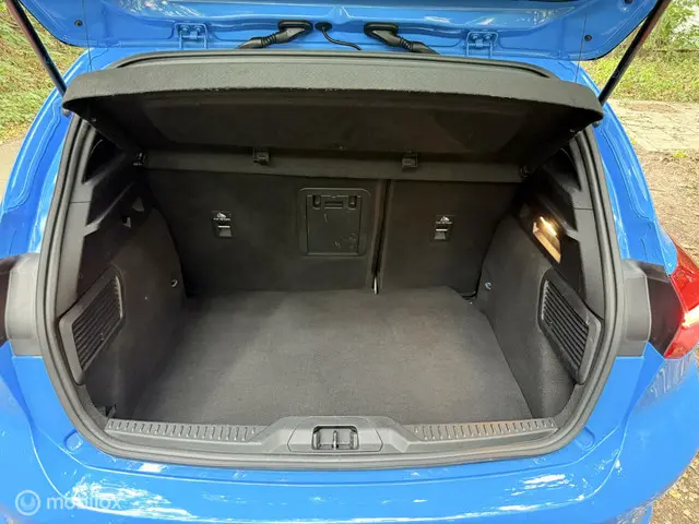 Ford Focus 2.3 EcoBoost ST-X BJ.2022 281pk 2022 Benzine 36