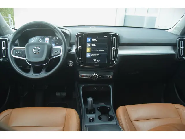 Volvo XC40 1.5 T3 Momentum Pro LEER/19" VELGEN 2019 Benzine 7