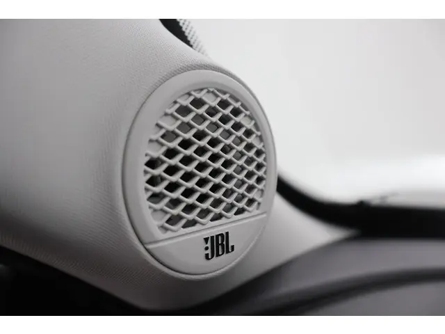 Jeep Avenger 1.2 Altitude 2024 Benzine 23