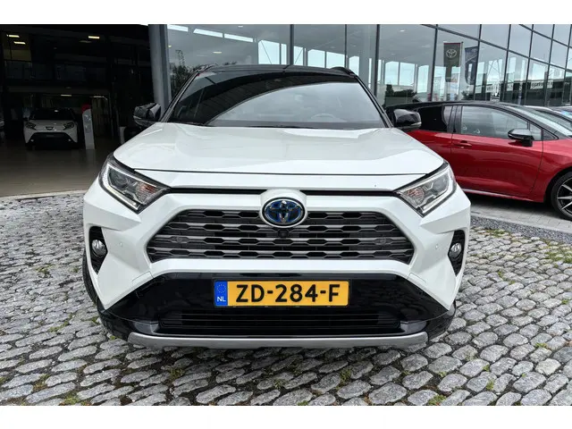 Toyota RAV4 2.5 Hybrid AWD Bi-Tone 2019 Hybride Benzine 7