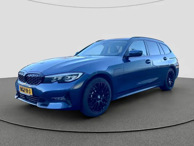 BMW 3 Serie Touring 330e 2020 Hybride Benzine 6
