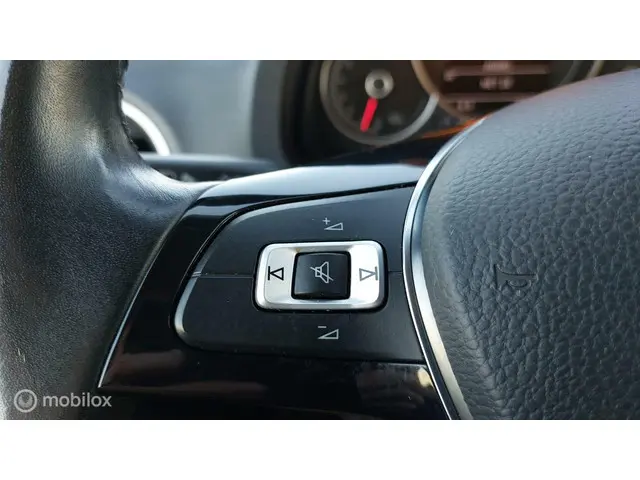 Volkswagen up! 1.0 BMT high up! 2017 Benzine 15