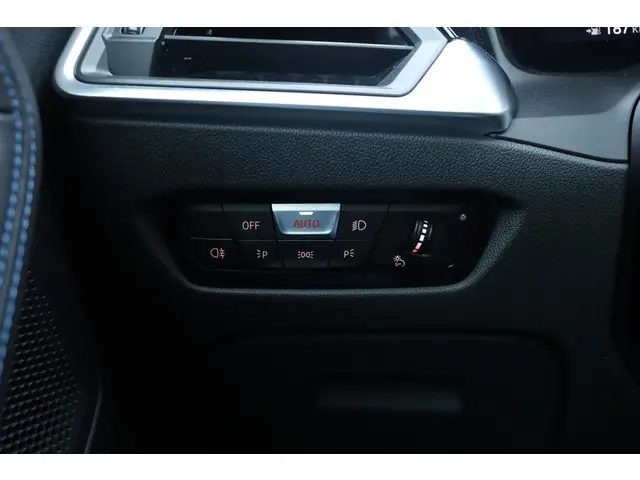 BMW 2 Serie Coupé M240i xDrive 2022 Benzine 35