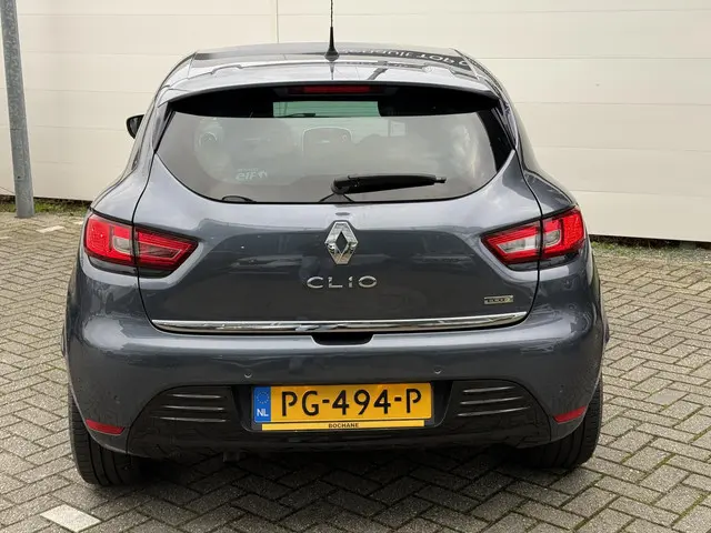 Renault Clio 0.9 TCe Limited 2017 Benzine 18