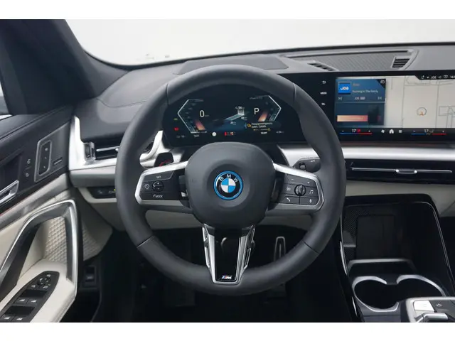 BMW iX2 eDrive20 2025 Elektrisch 9