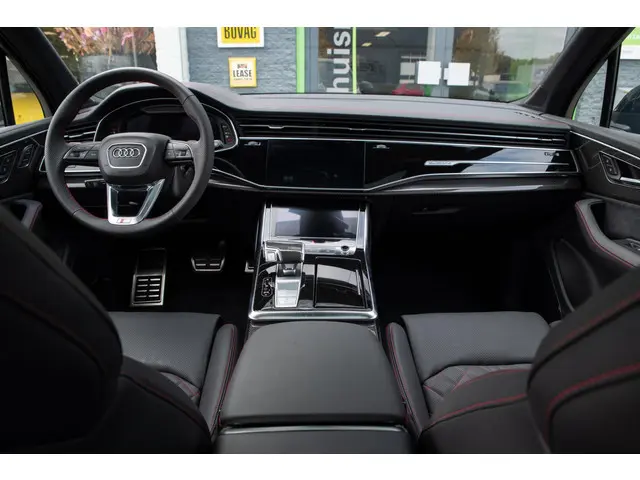 Audi SQ7 4.0 TFSI quattro ABT 7p 2024 Benzine 33