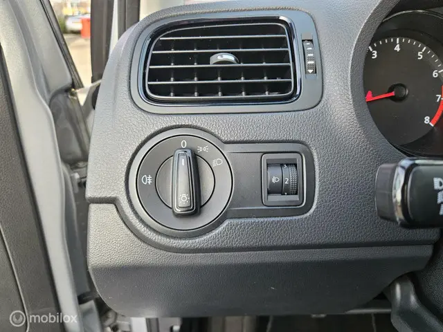 Volkswagen Polo 1.0 2015 Benzine 19