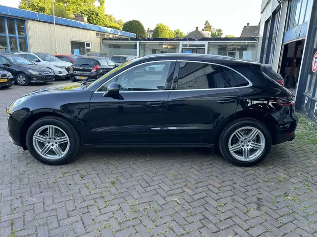Porsche Macan 2.0 2017 Benzine 8