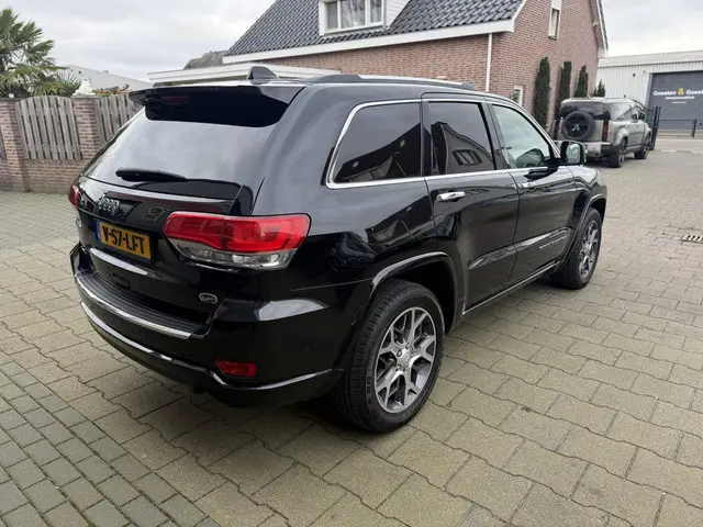 Jeep Grand Cherokee Overland 2019 Diesel 10